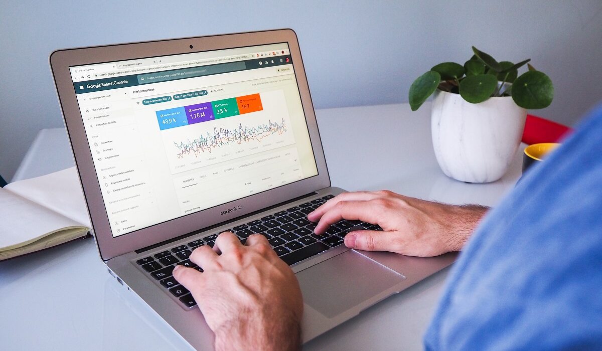 Case Studies: Successful SEO Strategies with 'People Also Search For'