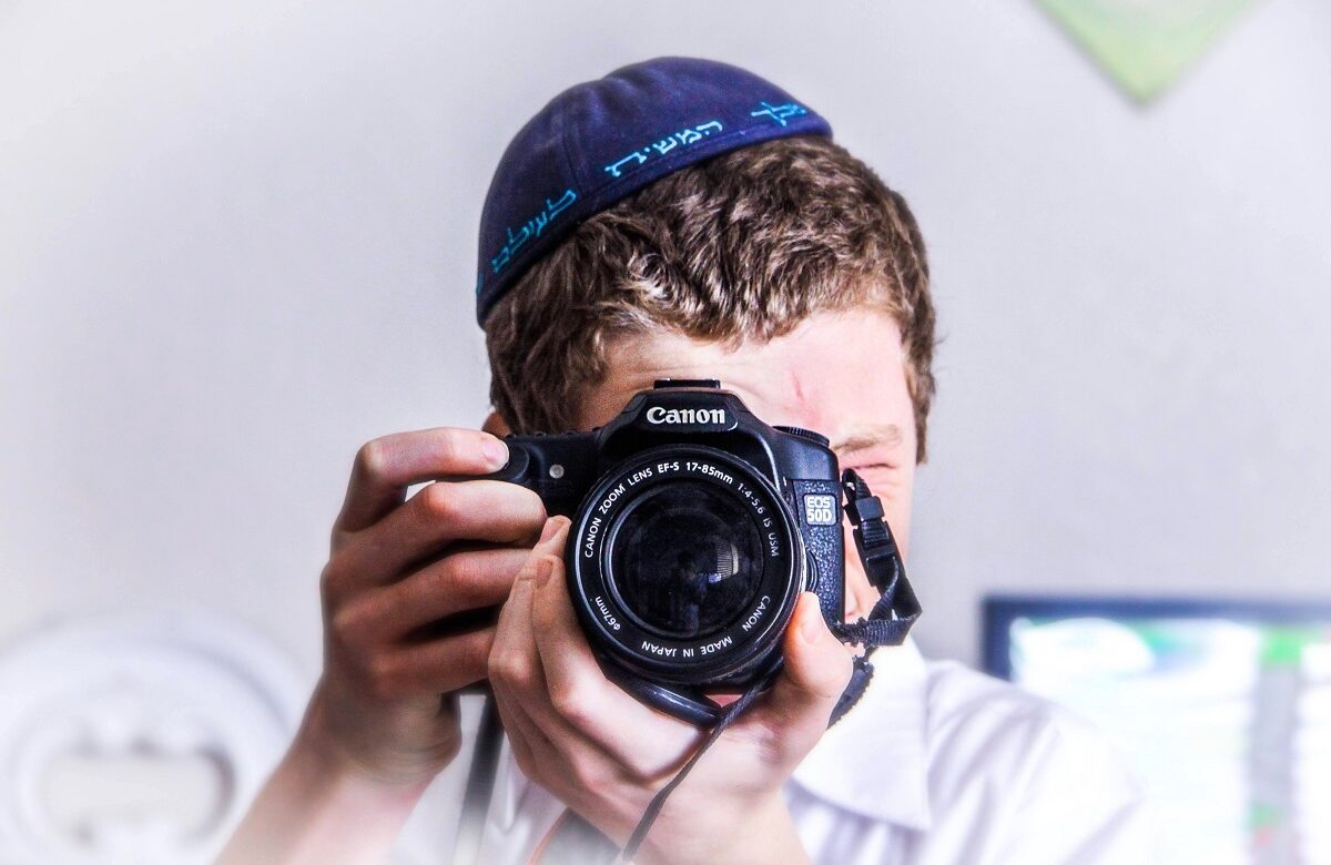 Camera Rigging: How to Set Up a 3-Point Sling