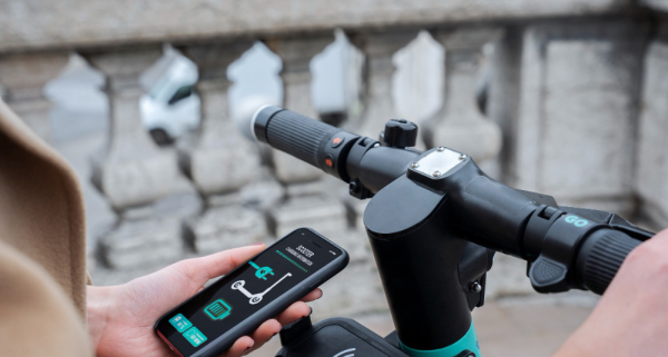 Scooter App Development: Revolutionizing Urban Mobility