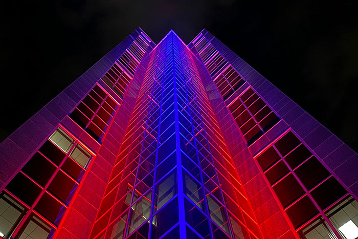 What are the Benefits of Facade Lighting?