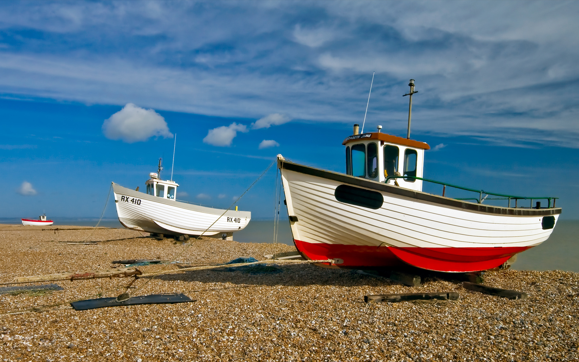Critical Connections: The Applications of Boat Accumulators in Onboard Systems
