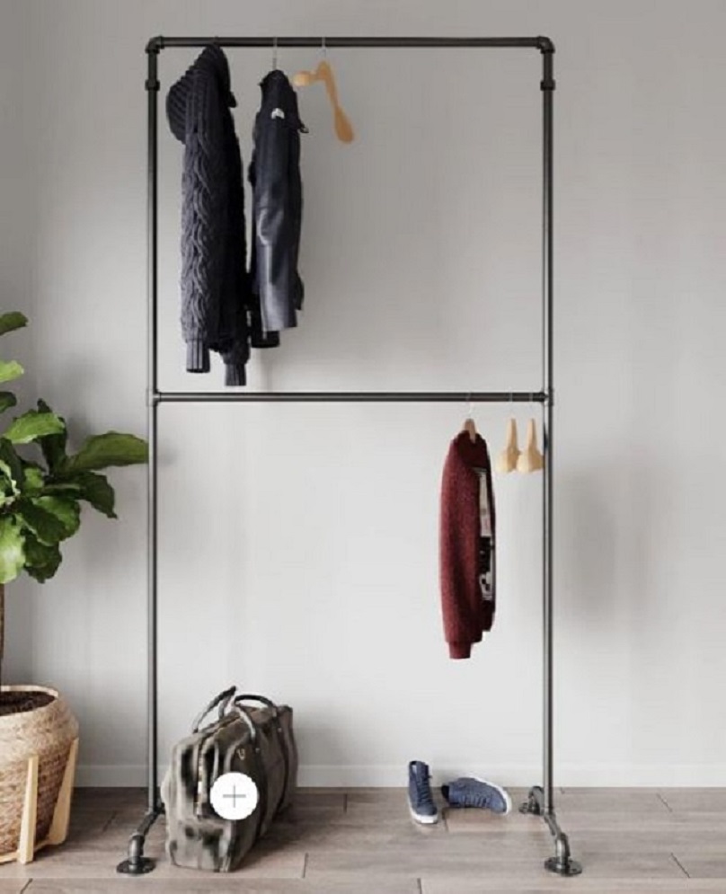 Hanging Clothes Rail