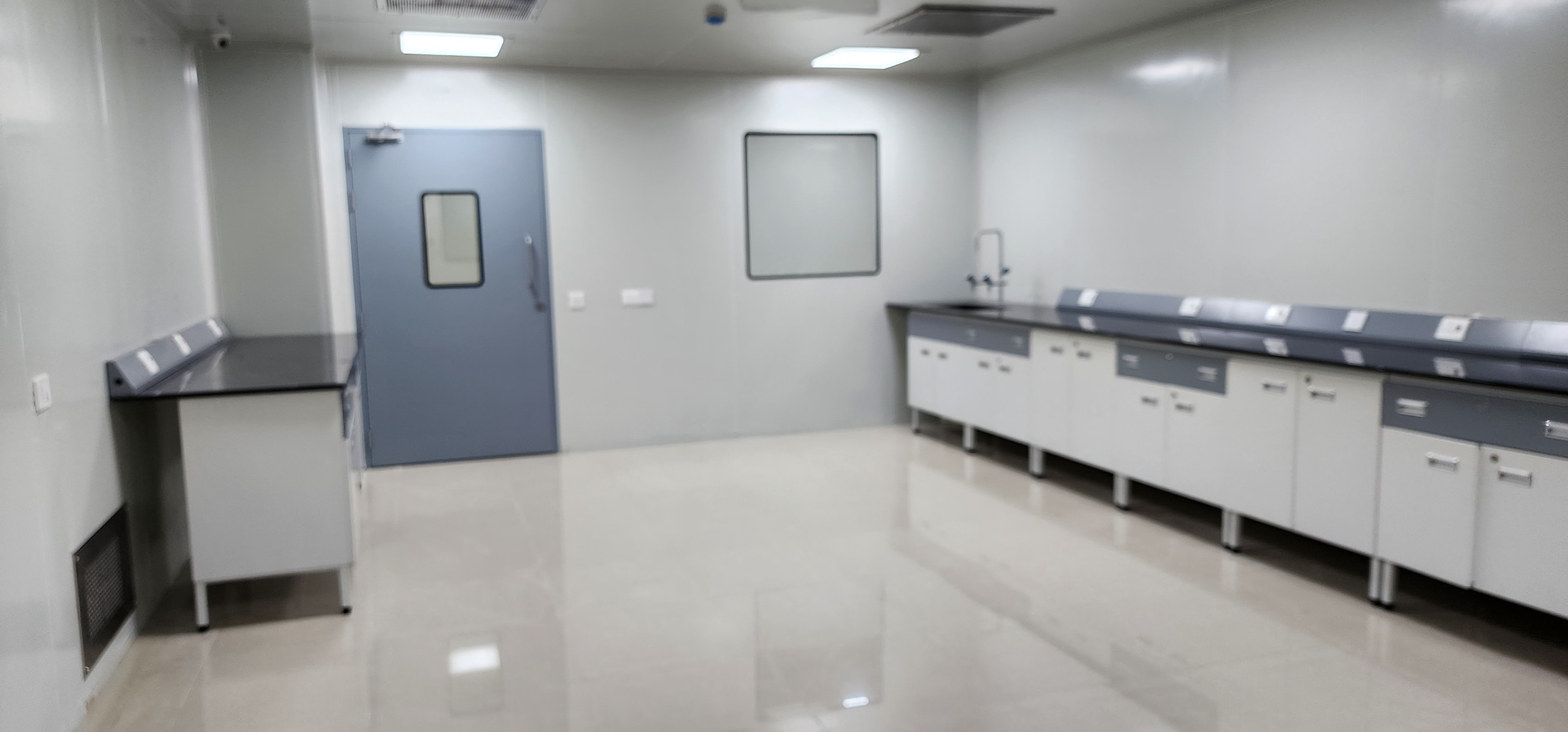 Modular Clean Room Panels - Lucky Deep