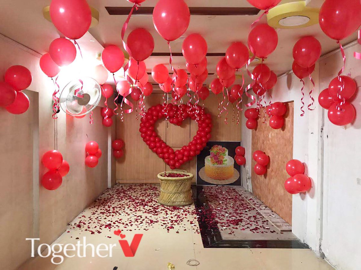 Book Balloon Decoration Services for Party in Delhi NCR 