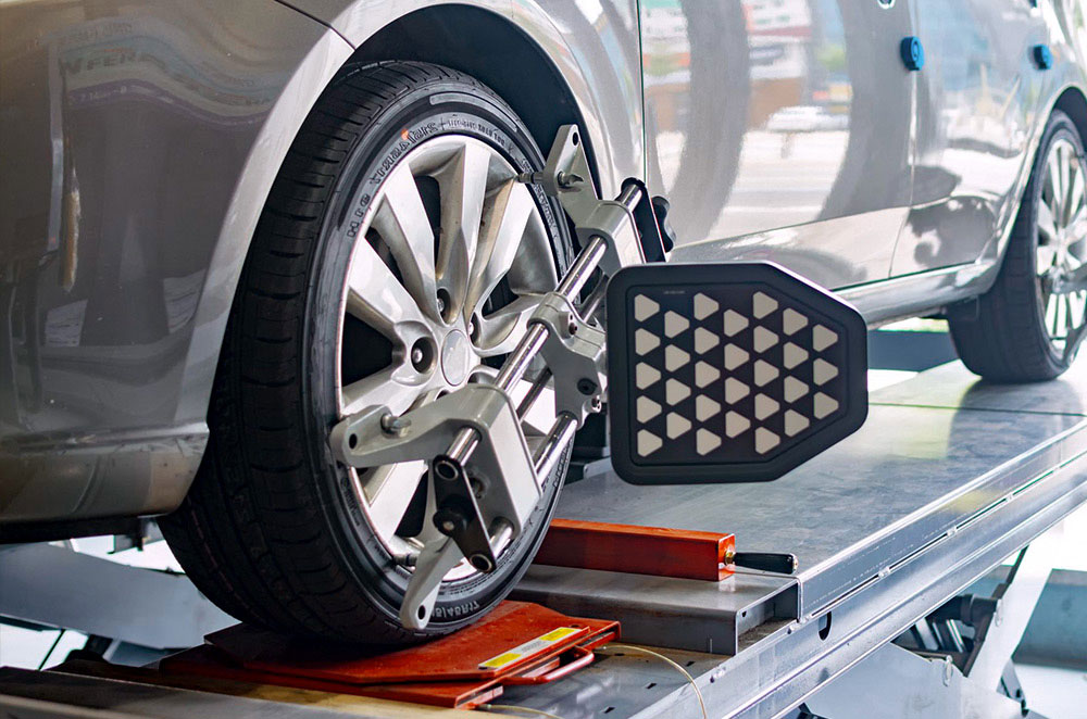 Auto Insights: Types of Car Engines, Parts, Pros, and Wreckers - Your Comprehensive Guide
