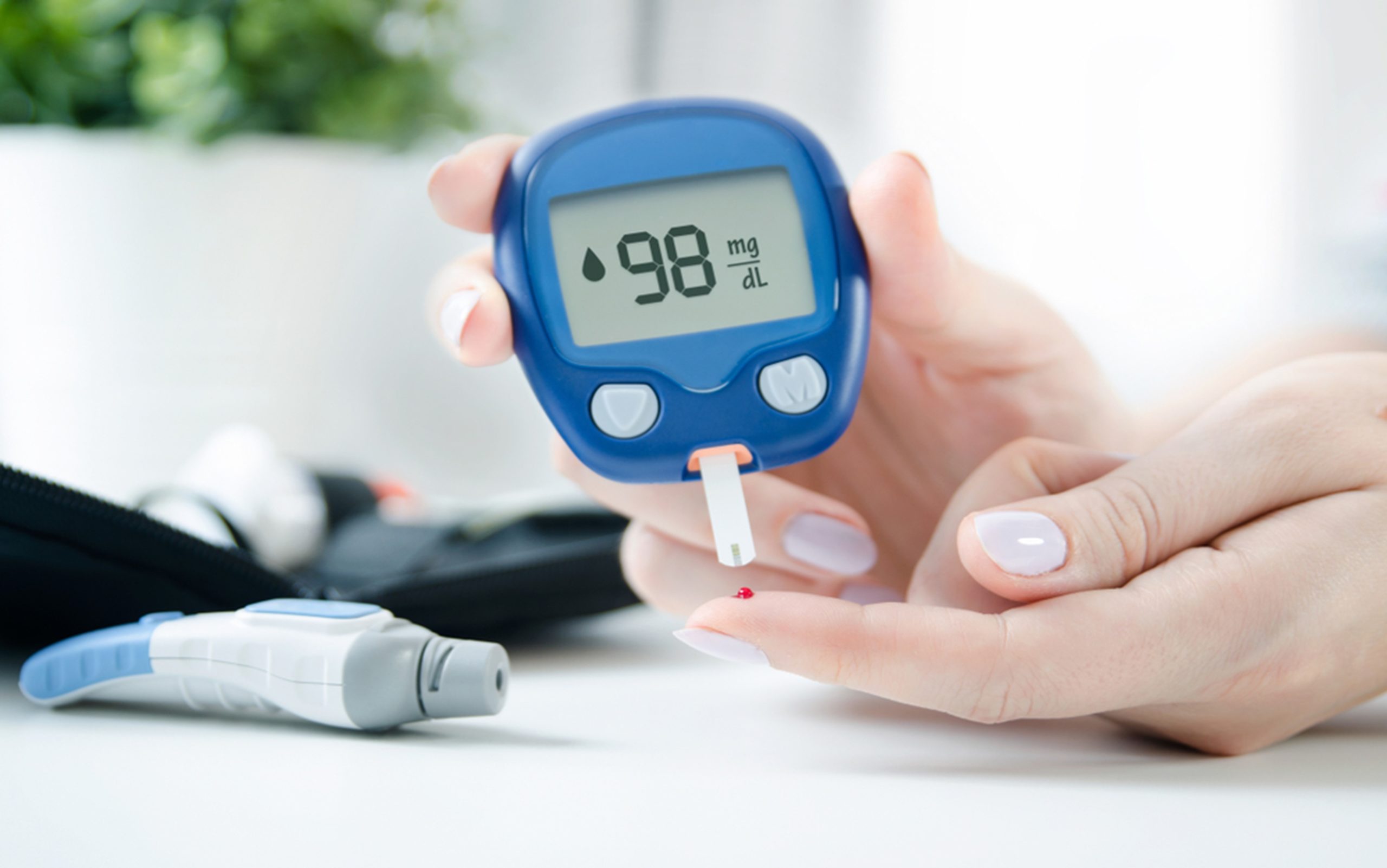 Balancing Blood Sugar Levels Naturally: The Role of Dietary Fiber