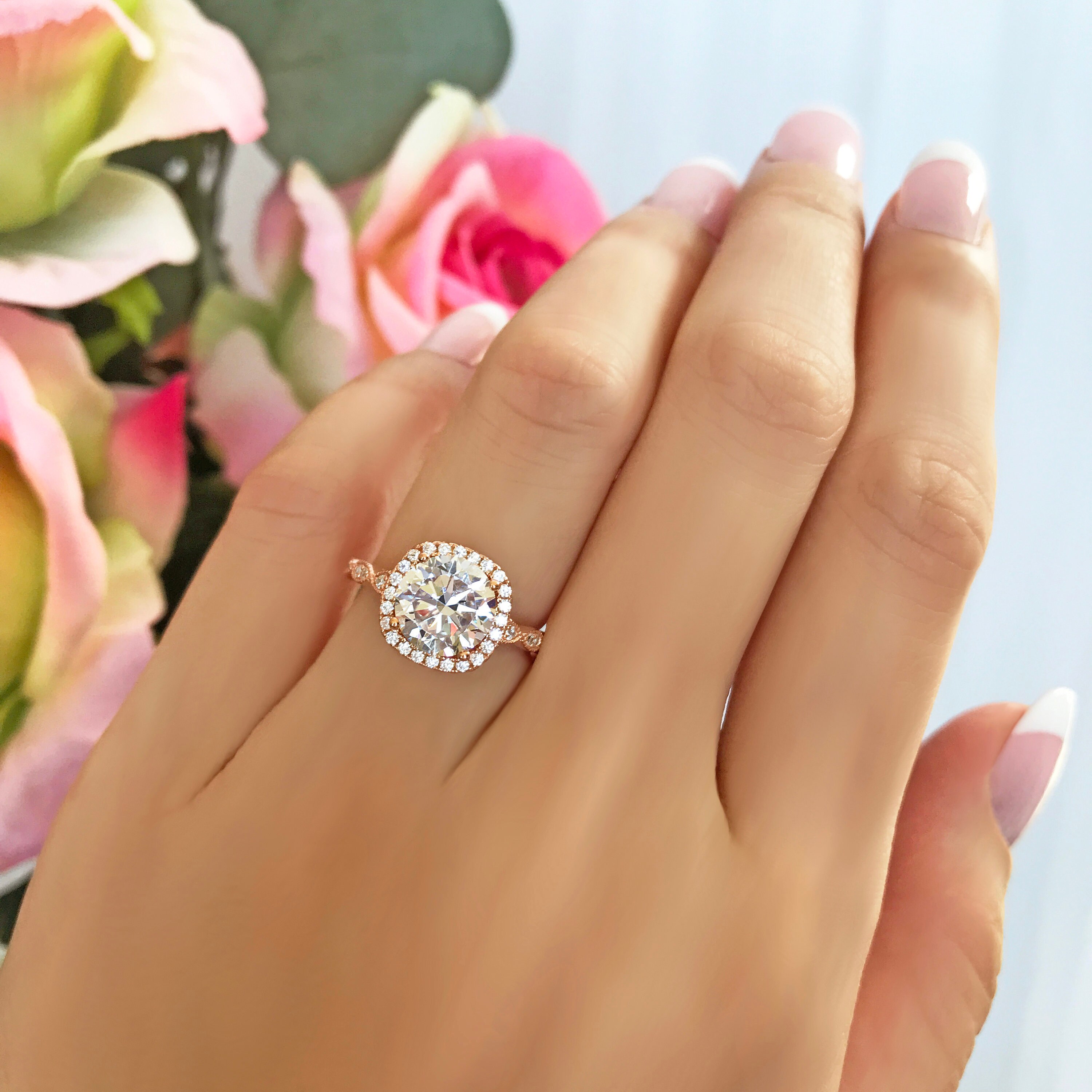 Choosing the Perfect Diamond Ring: A Buyer's Guide