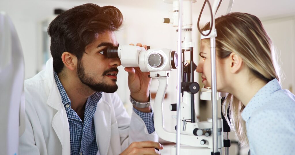 smile laser eye surgery in pune