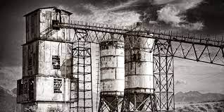 The Evolution of Conveyor Systems: From Simple Conveyance to Advanced Automation