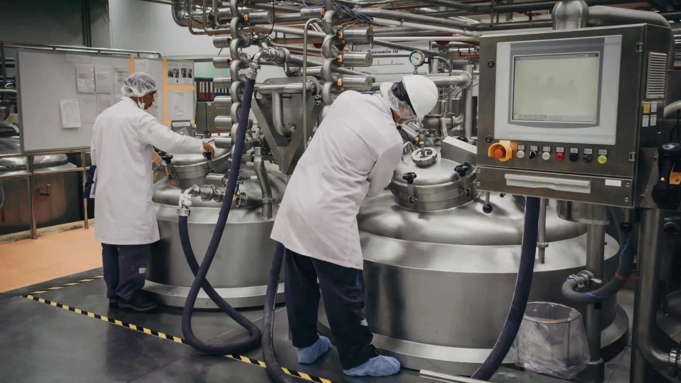 Intelligent environment monitoring for precise data collection