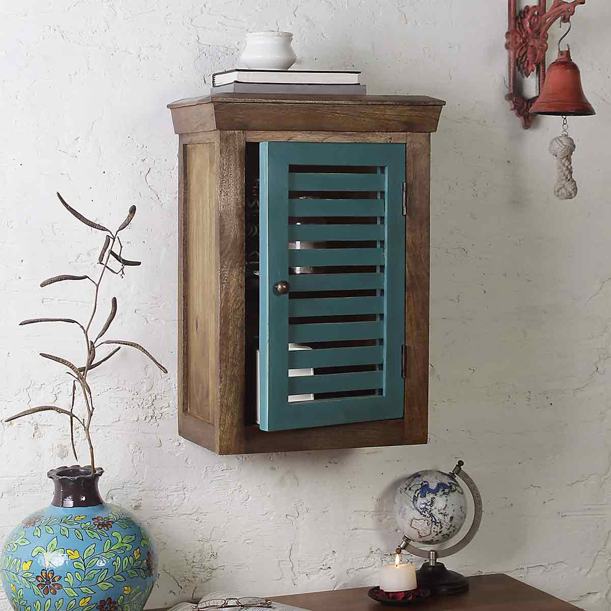 Innovative Ways to Use Wall Shelves for Maximizing Space