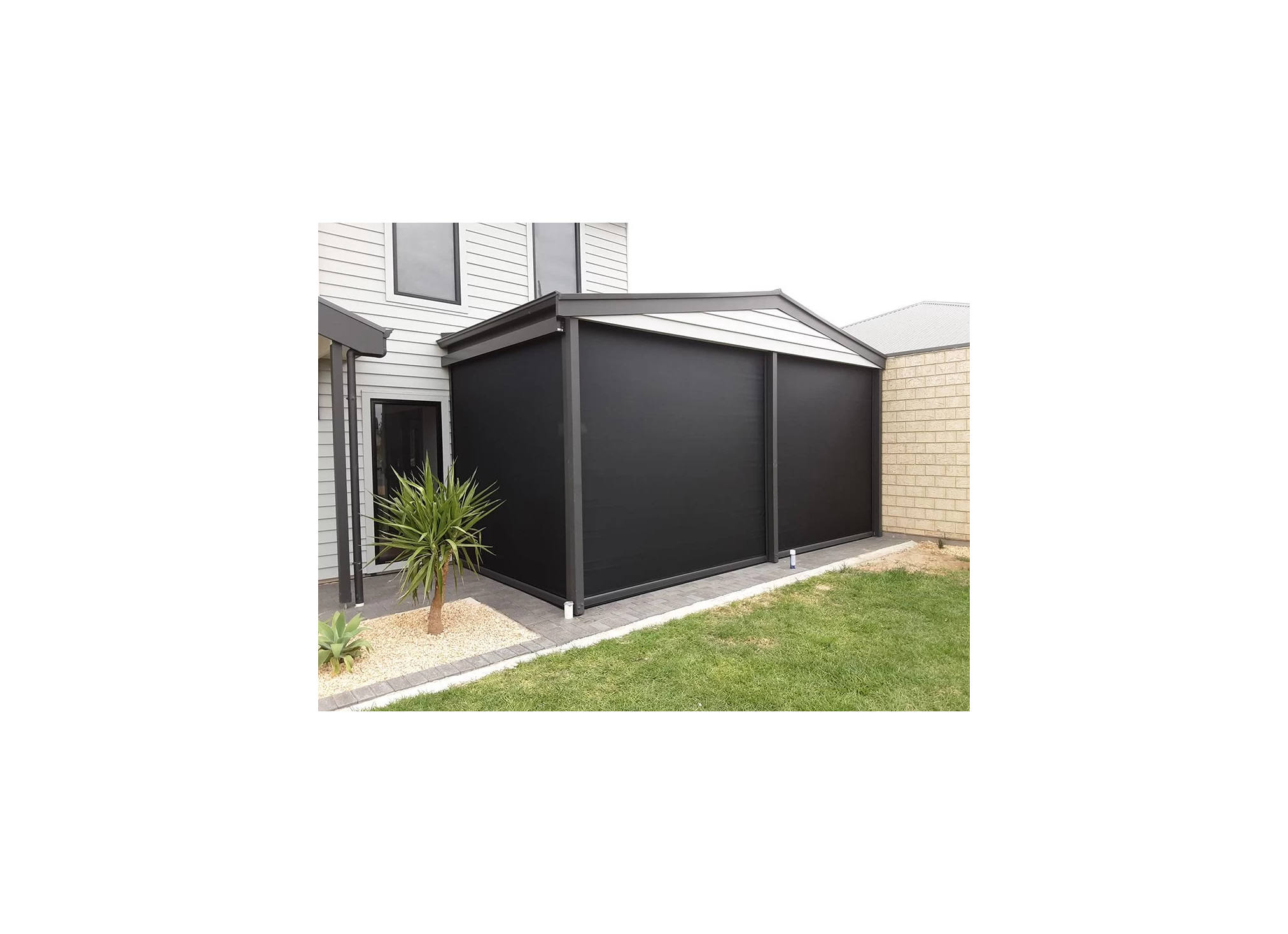 "Transforming Your Outdoor Space: The Ultimate Guide to Outdoor Blinds in Adelaide"