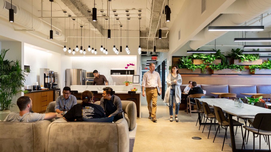 What will you Opt for – A Creative Coworking Space or Your Own Office?