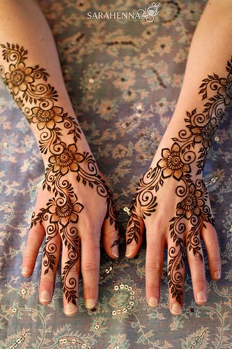 5 Full Hand Mehndi Design Trends
