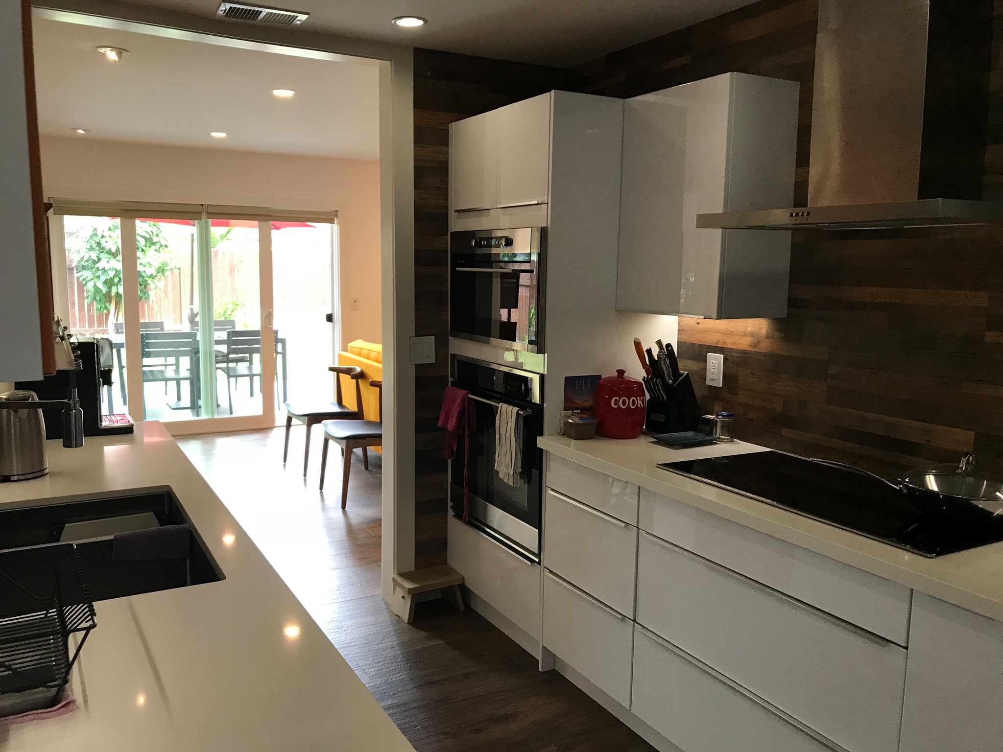Sparkle Restoration Services: Elevate Your Home with Exquisite Kitchen Remodeling in Seal Beach