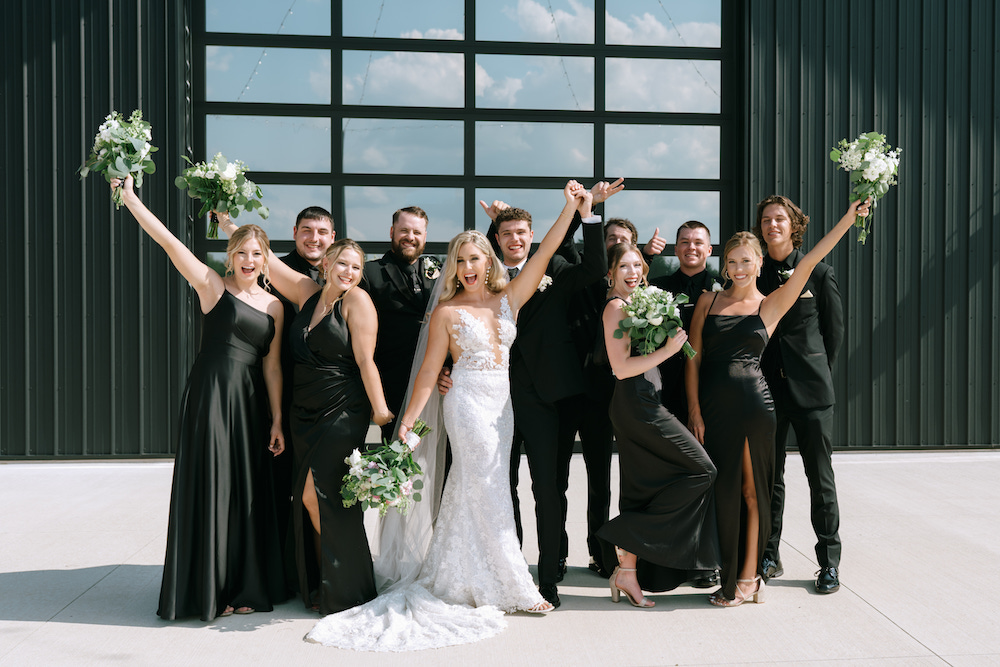 Discover Your Dream Celebration: Unveiling Unique Wedding Venues Across Ohio's Charming Landscapes