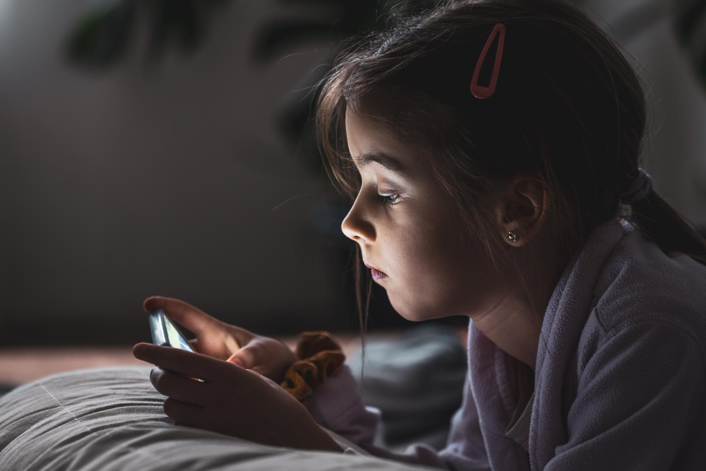 Is Your Child's Phone Usage Under Control? Spy Apps can help!