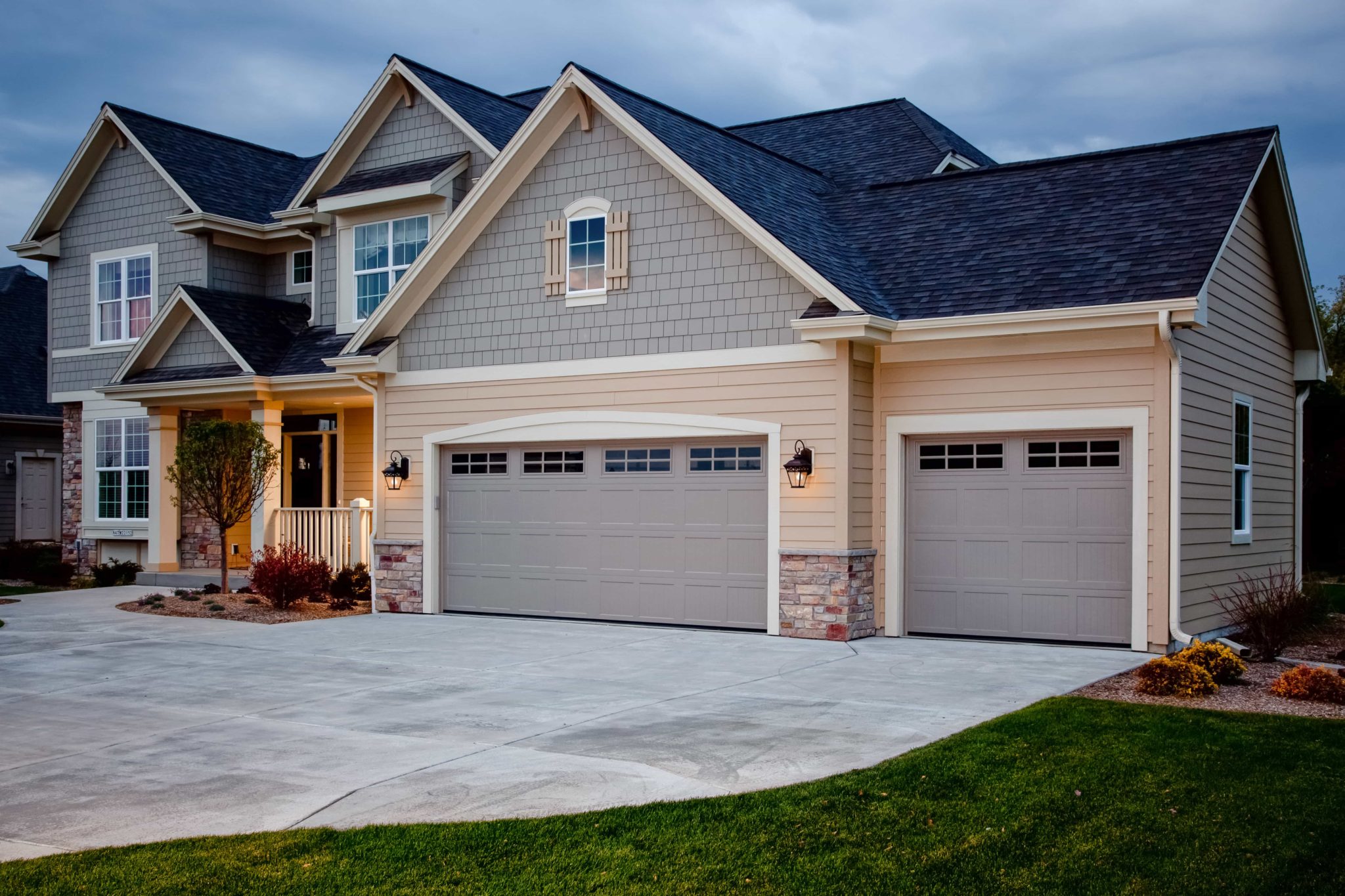 Expert Garage Door Service in Santa Clara & Gilroy, CA