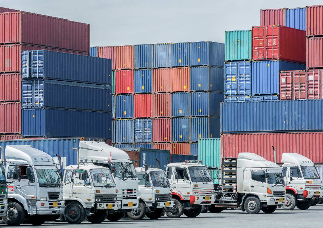 Factors to Consider Before Renting Shipping Container Storage Units