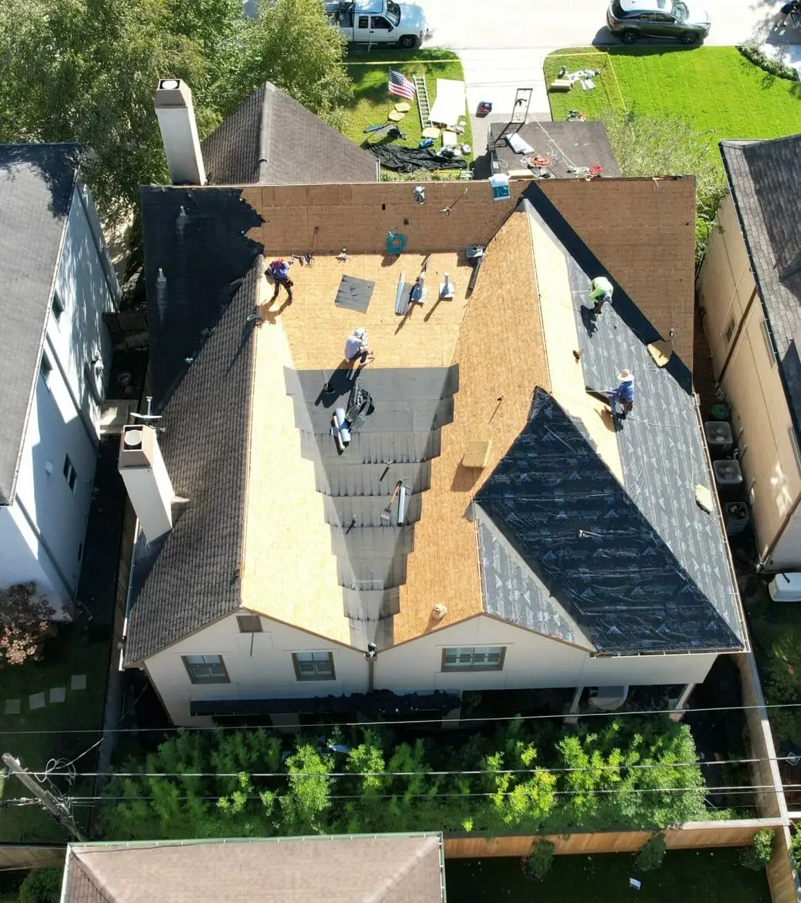 Navigating Storm Damage: Tips for Choosing a Reliable Roofing Contractor in League City