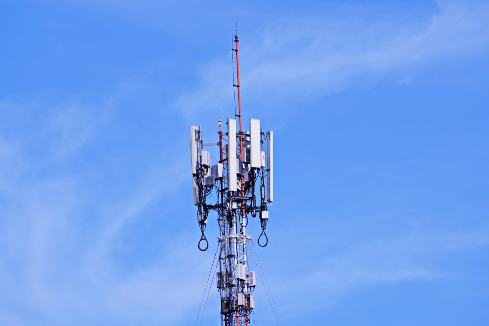The Rising Threat of False Base Stations 