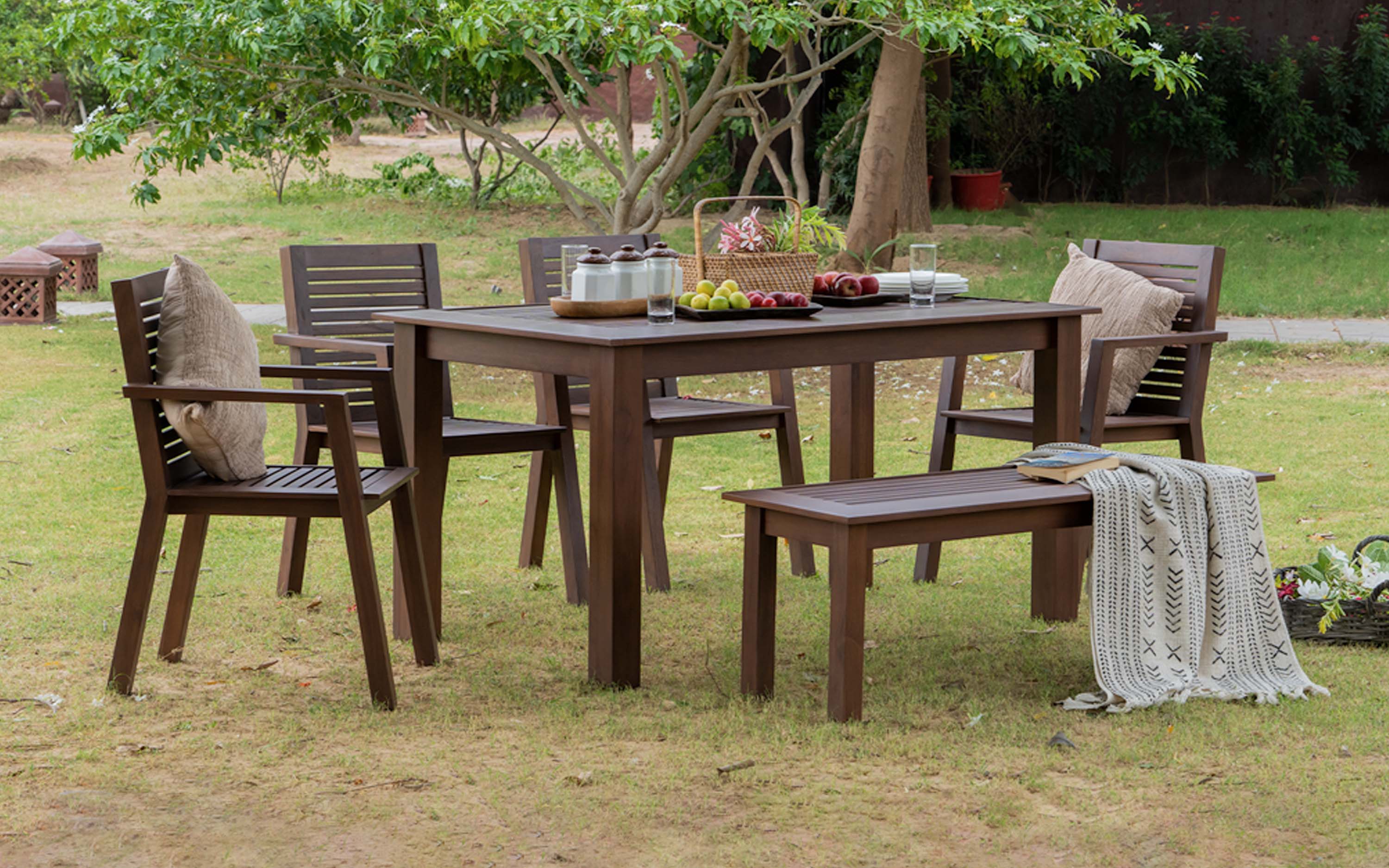 Outdoor Dining Table Market Size, Share, Regional Overview and Global Forecast to 2032