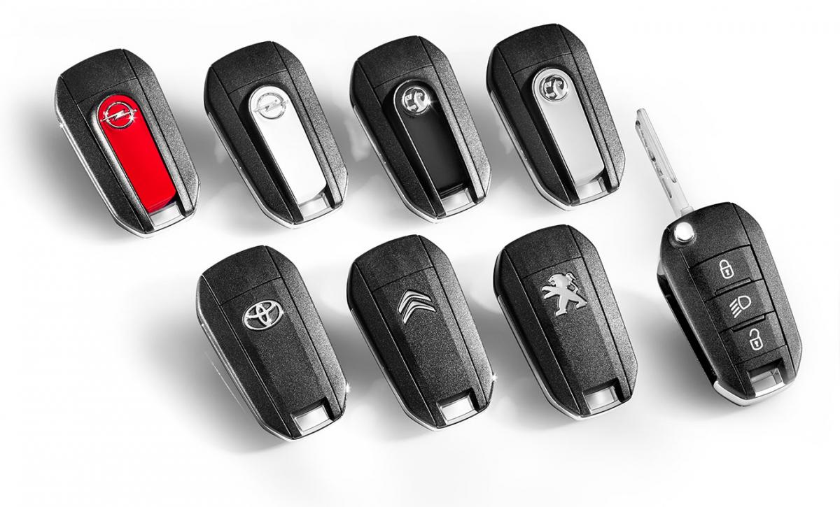 Best solutions to fix a car key with car key replacement Dubai Services
