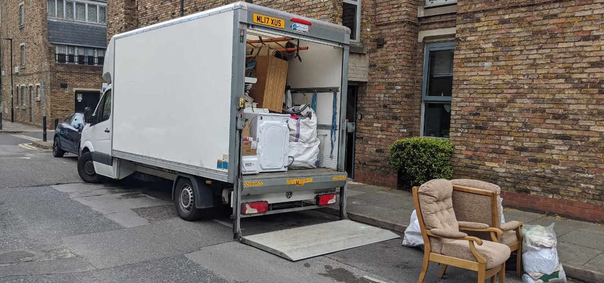 Expert Tips for a Smooth and Stress-Free House Clearance Process in London
