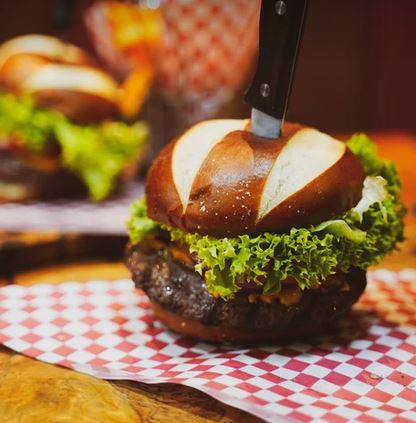 Exploring the Benefits of Digital Marketing for Restaurants