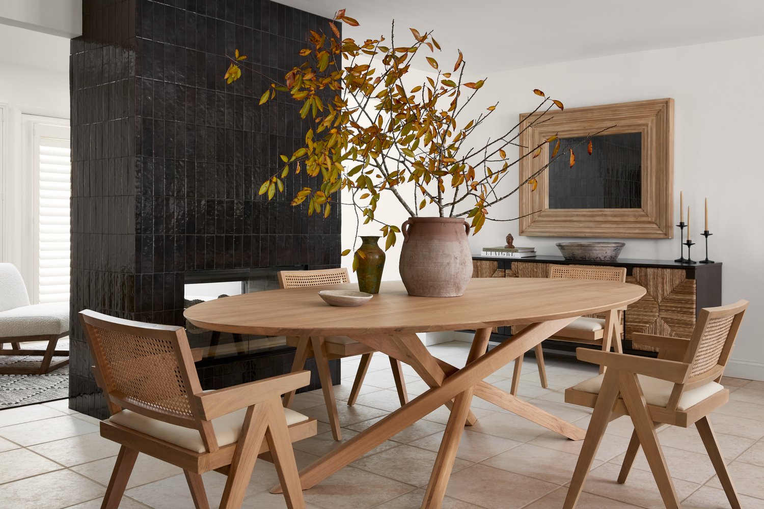 Farstudio's Comprehensive Guide: The Psychology of Colors in Interior Design