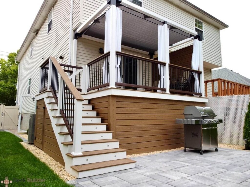   Professional Deck Builders in Seattle for Custom Designs