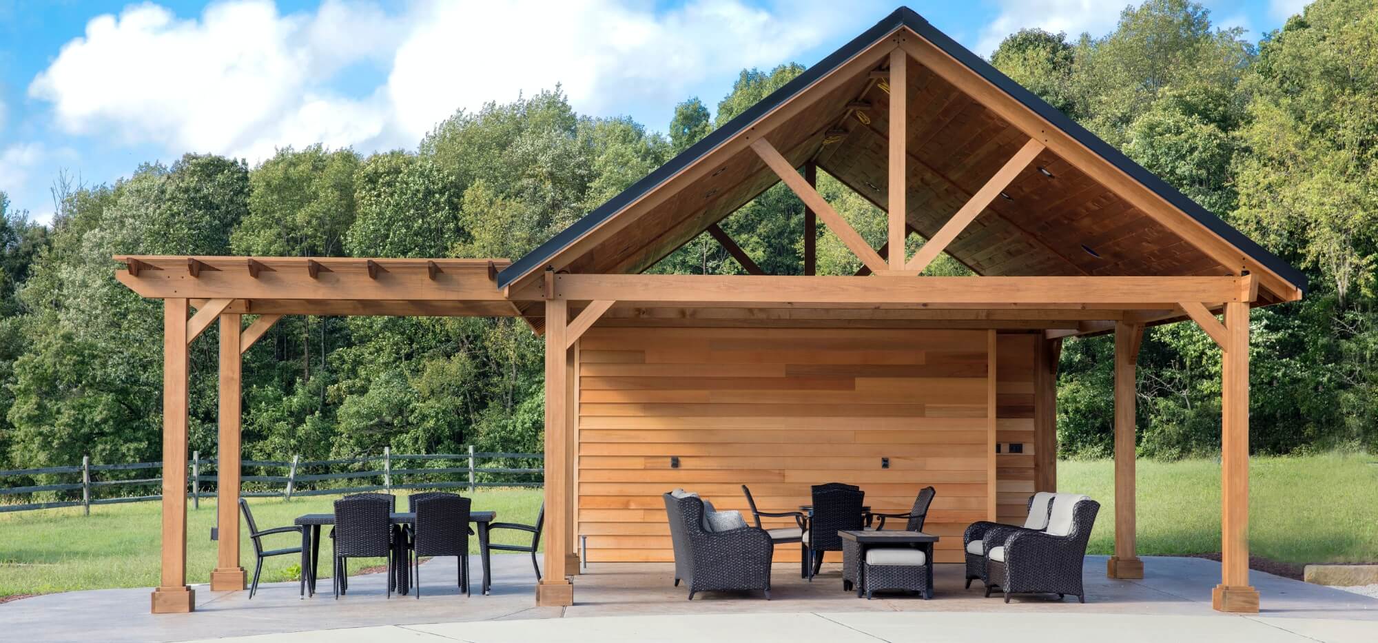 Puyallup Deck Builder: Enhance Your Home’s Outdoor Living Space