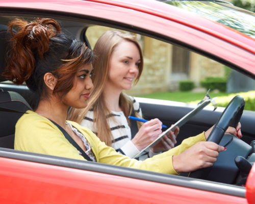 Are You Looking For The Best Driving School Molendinar QLD?