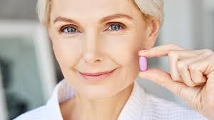 Aging Gracefully: The Role of Antioxidants in Effective Anti-Aging Supplements