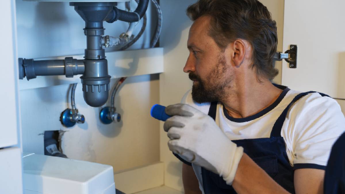 12 Proactive Tips for Water Damage Restoration: Swift and Effective Solutions