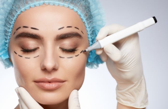 Top 5 Fascinating Facts About Blepharoplasty