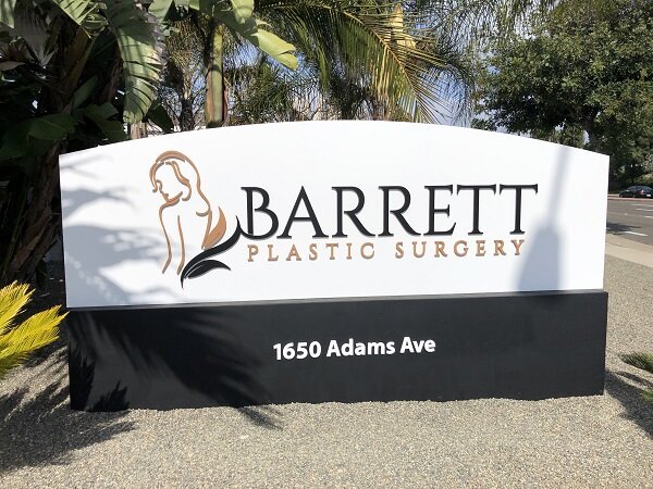 Monument Signs in Irvine: Elevate Your Brand with VizComm Signs and Graphics