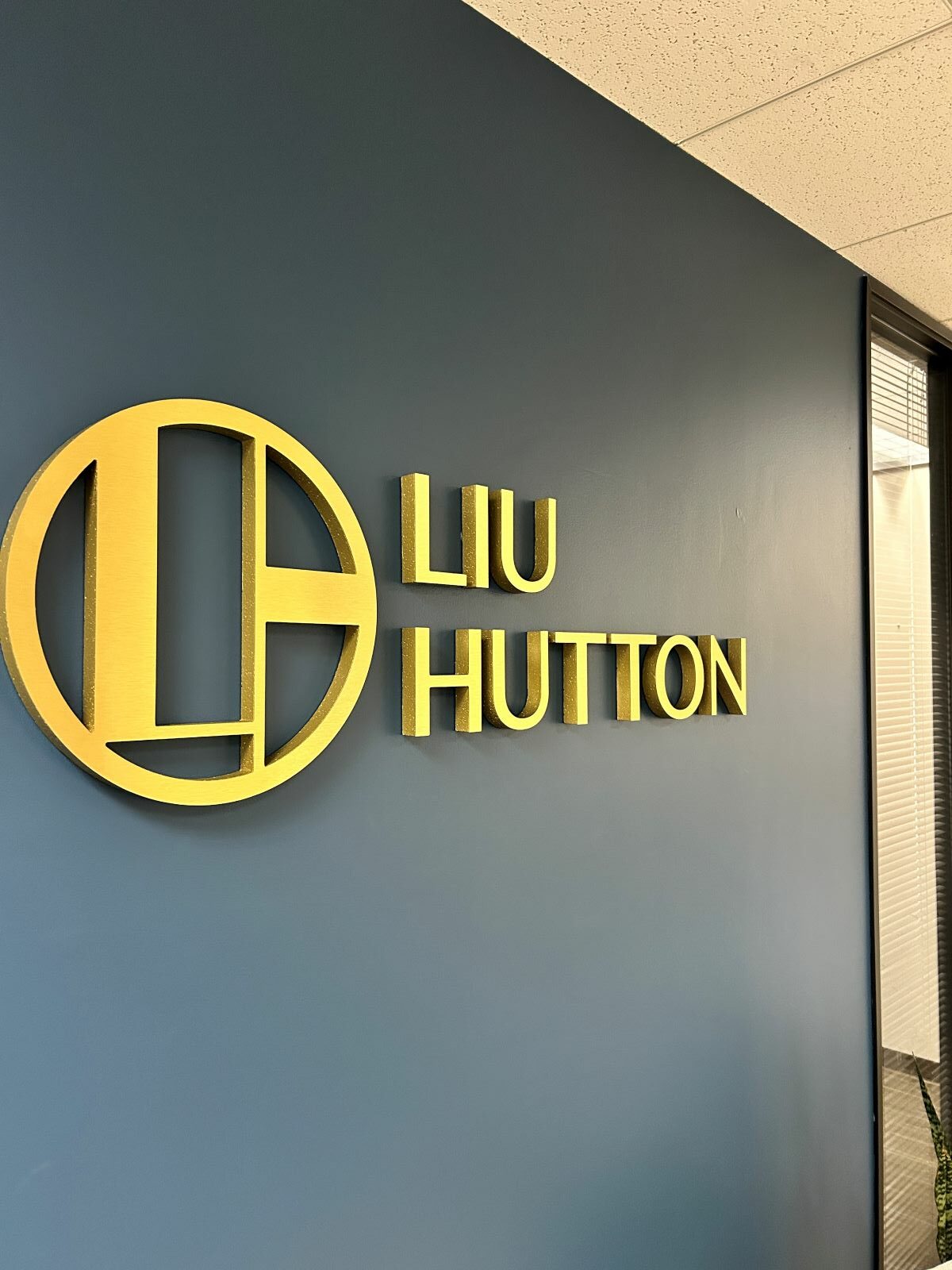 Custom Office Signs in Irvine: Elevate Your Workspace with VizComm Signs and Graphics