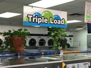 Get the Most-Versatile Vinyl Lettering Services at Captivating Signs