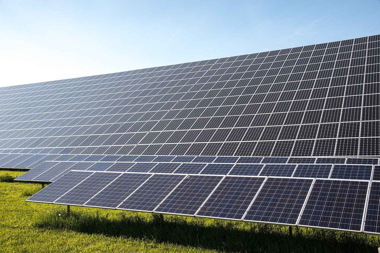 Solar Photovoltaic Glass Market Growth Accelerated by Sustainable Energy Drive