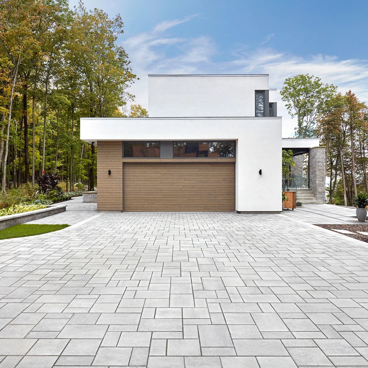 Modern Living, Modern Materials: Exploring the Benefits of Concrete Houses