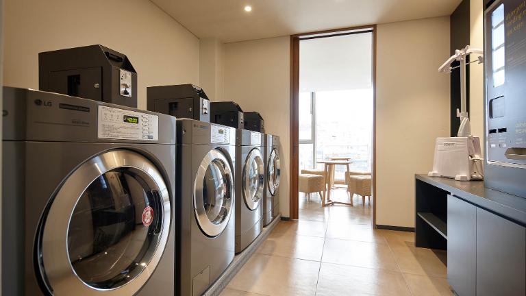  Washing Away Worries: The Benefits of Hotels with Guest Laundry