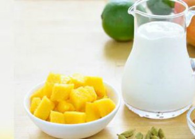 Get Healthy Mango Juice Refresh Your Increase Energy on Morning Breakfast