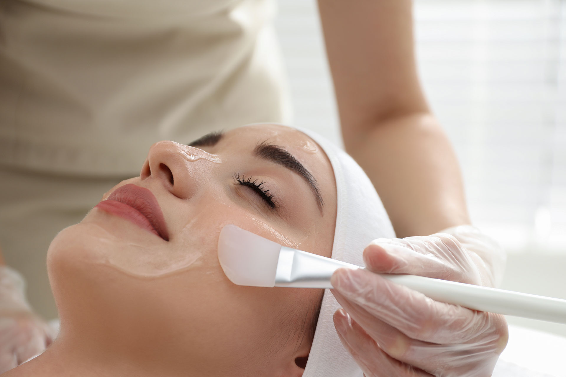 Unveiling the Radiance: Exploring the Benefits and Efficacy of VI Chemical Peels