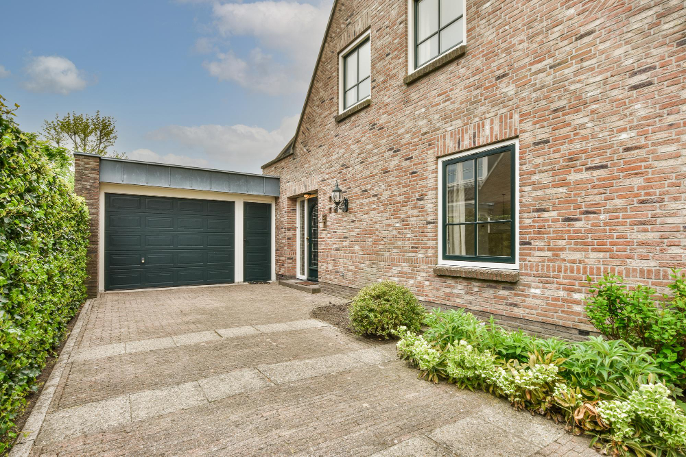 Driveways Brentwood: Paving the Way to Elegance