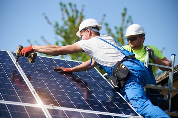 Powering Business Growth: Why Commercial Solar Panel Installation in Pune Is the Future