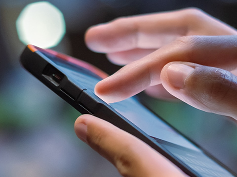 Choosing the Right Reverse Phone API for Your Application