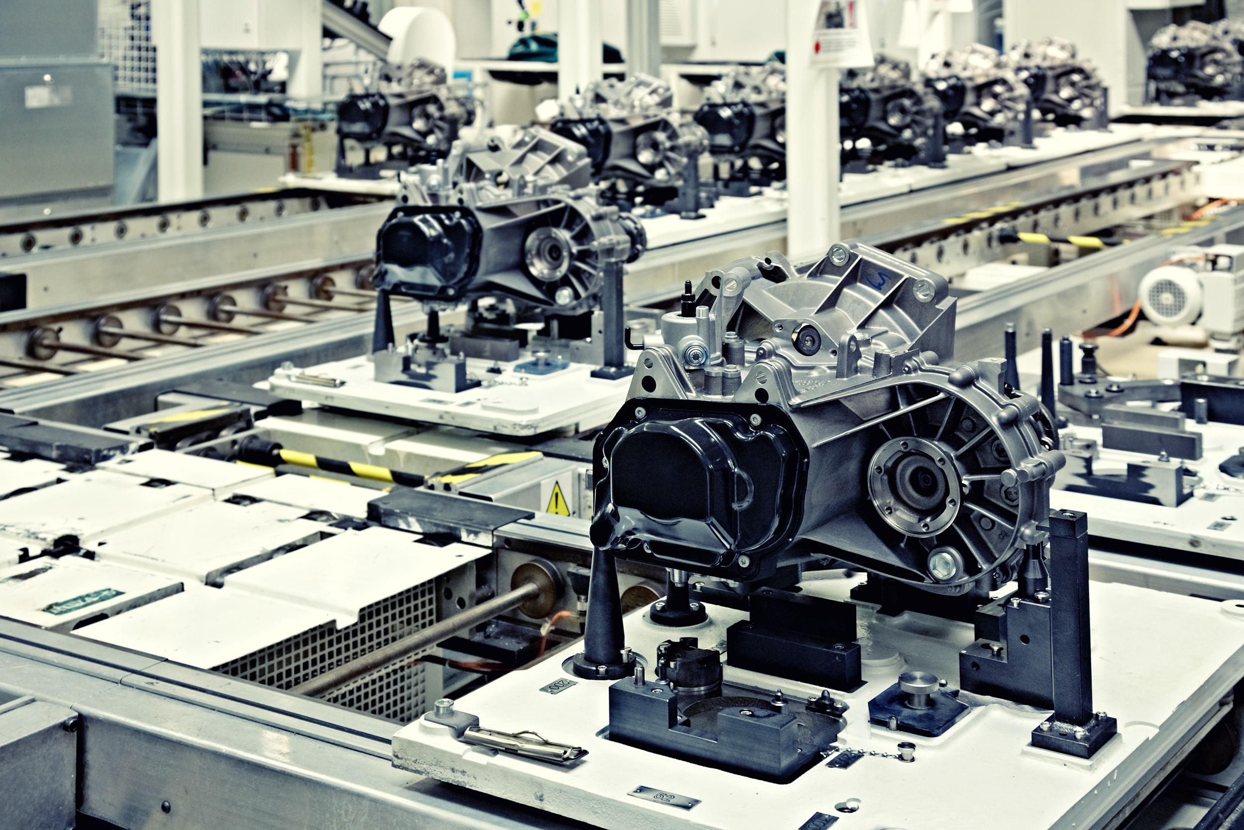 Optimizing Workflows with Lean Manufacturing and Automation 