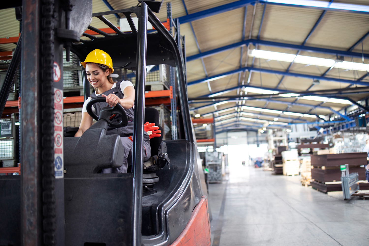 Elevating Experiences: A Customer's Journey with Electric Scissor Lift Hire in Auckland