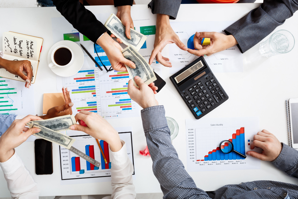 Financial Planning for Your Loyalty Program: Maximizing Returns and Minimizing Costs